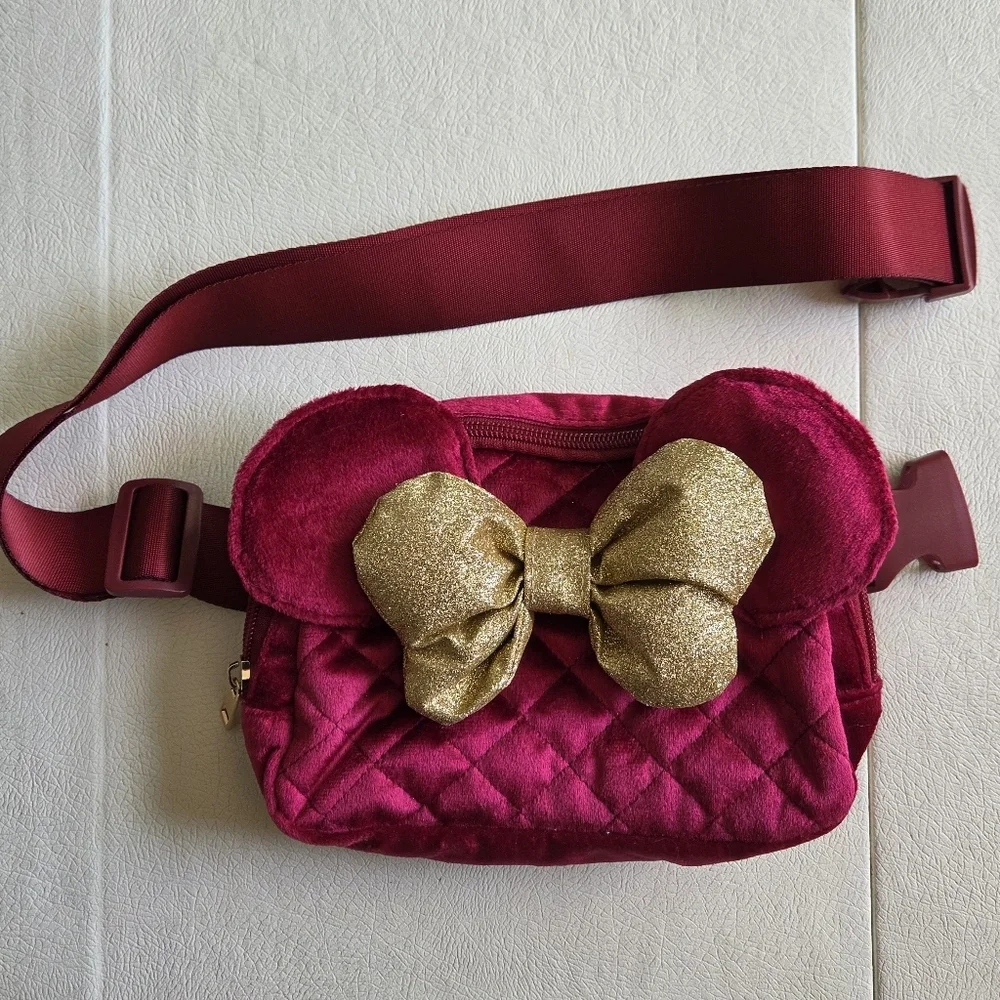 Disney Minnie Mouse Quilted Bow Detailed Velvet Waist Pack. - Picture 1 of 7